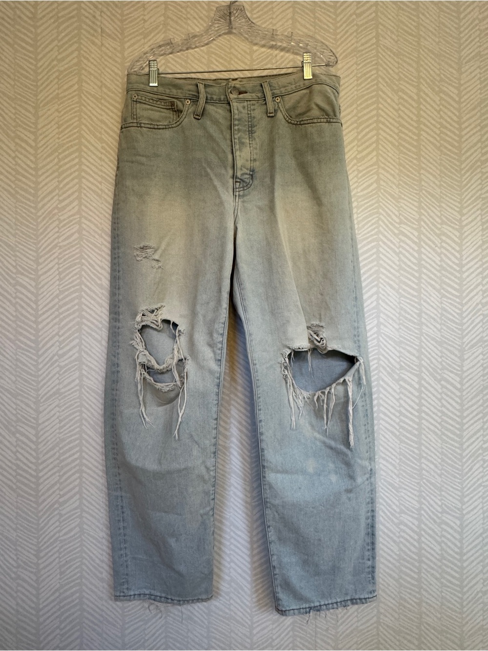 Madewell Distressed Dadjean in Light Wash - Size 29